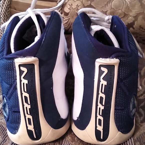 Michael Jordan Shoes - Picture 4 of 5